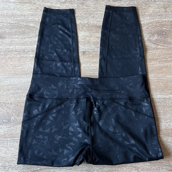 Sweaty Betty All Day Embossed Leggings Black Block Emboss Print - Picture 7 of 7